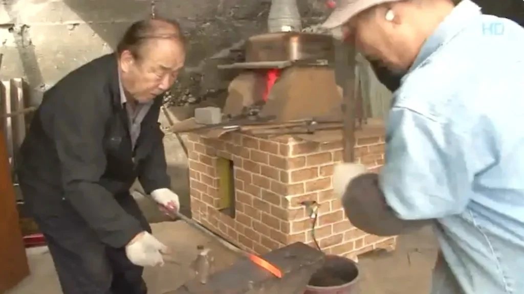 우리는 모두 나름의 기도 중이다.